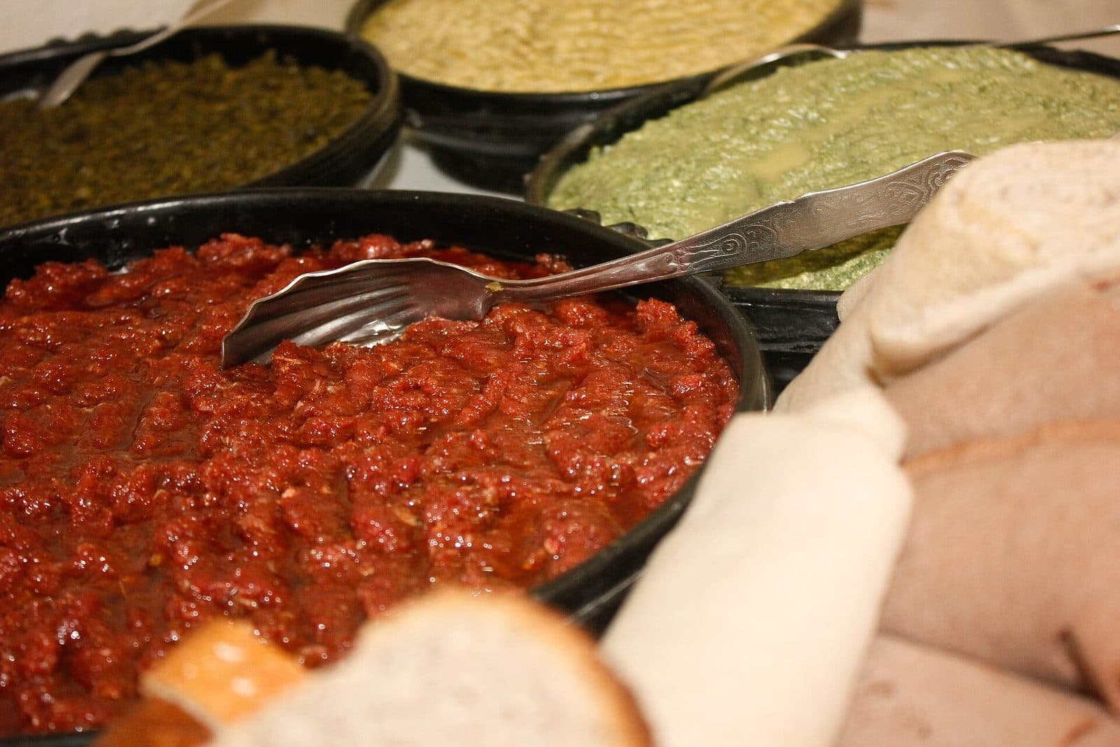 Kitfo mit Ayib und Injera